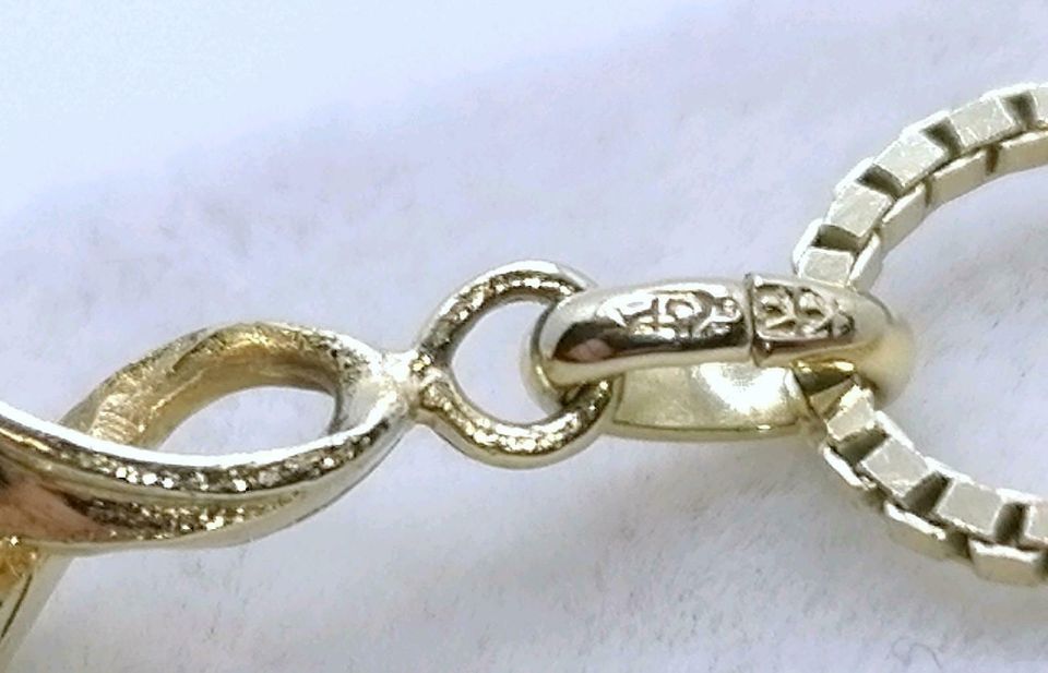 Halskette Gold 333er mit Perlen Anhänger