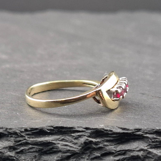 Ring Gold 585er mit Rubin Steinchen Gr. 53