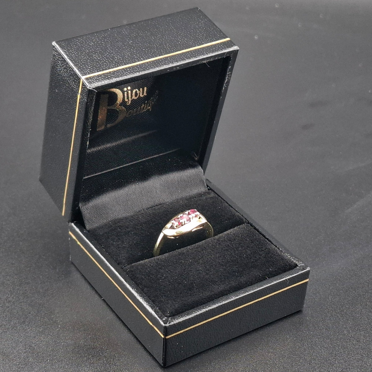 Ring Gold 585er mit Rubin Steinchen Gr. 53