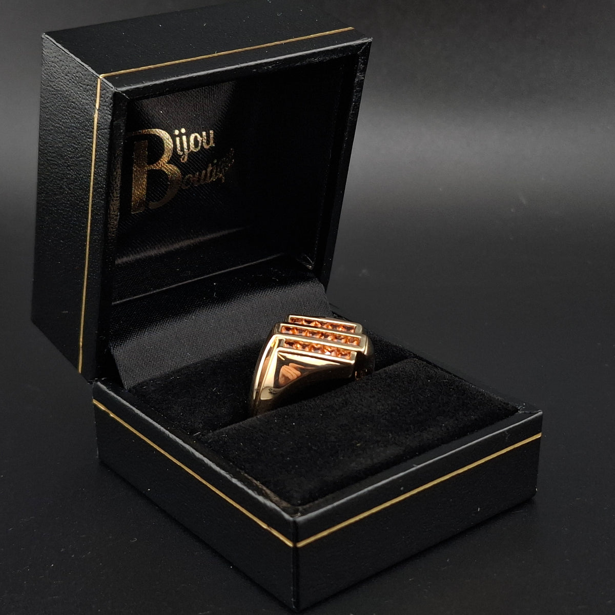 Ring Gold 375er mit Champagner Saphiren