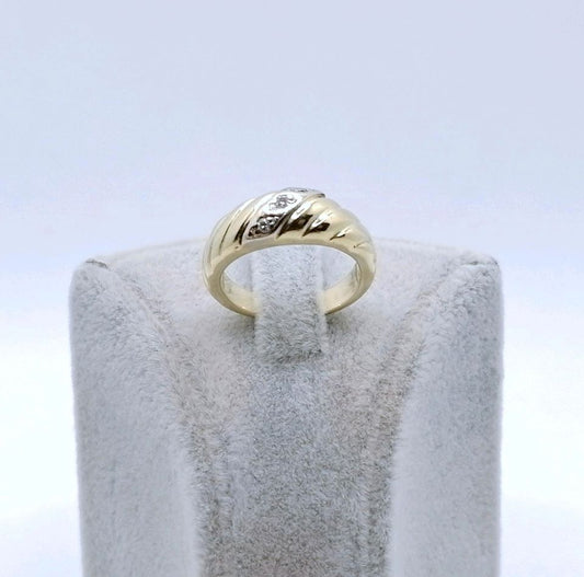 Ring Gold 585er mit Diamantsplitter