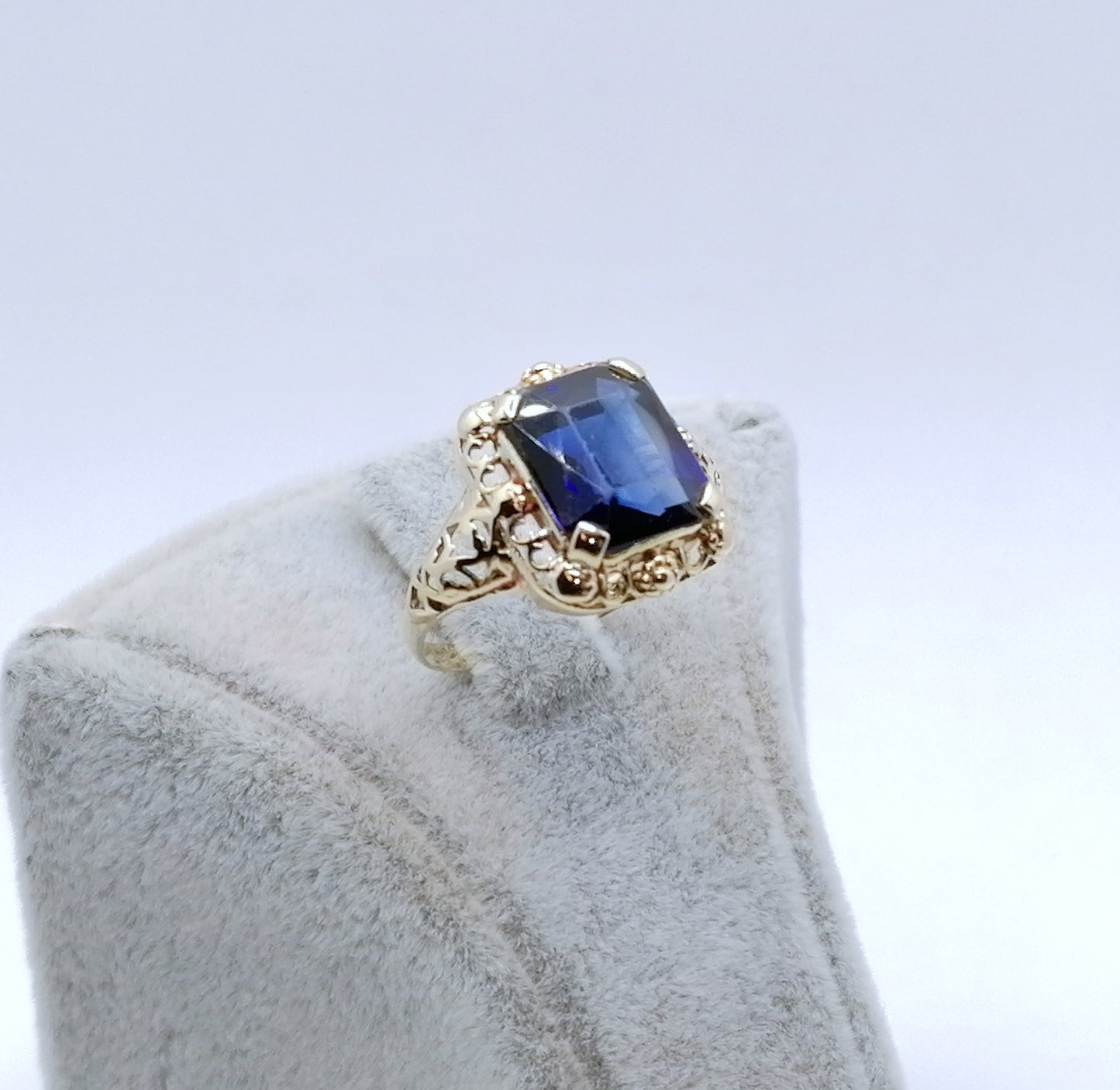 Ring Gold 585er mit Saphir Vintage Damenring Gr. 57