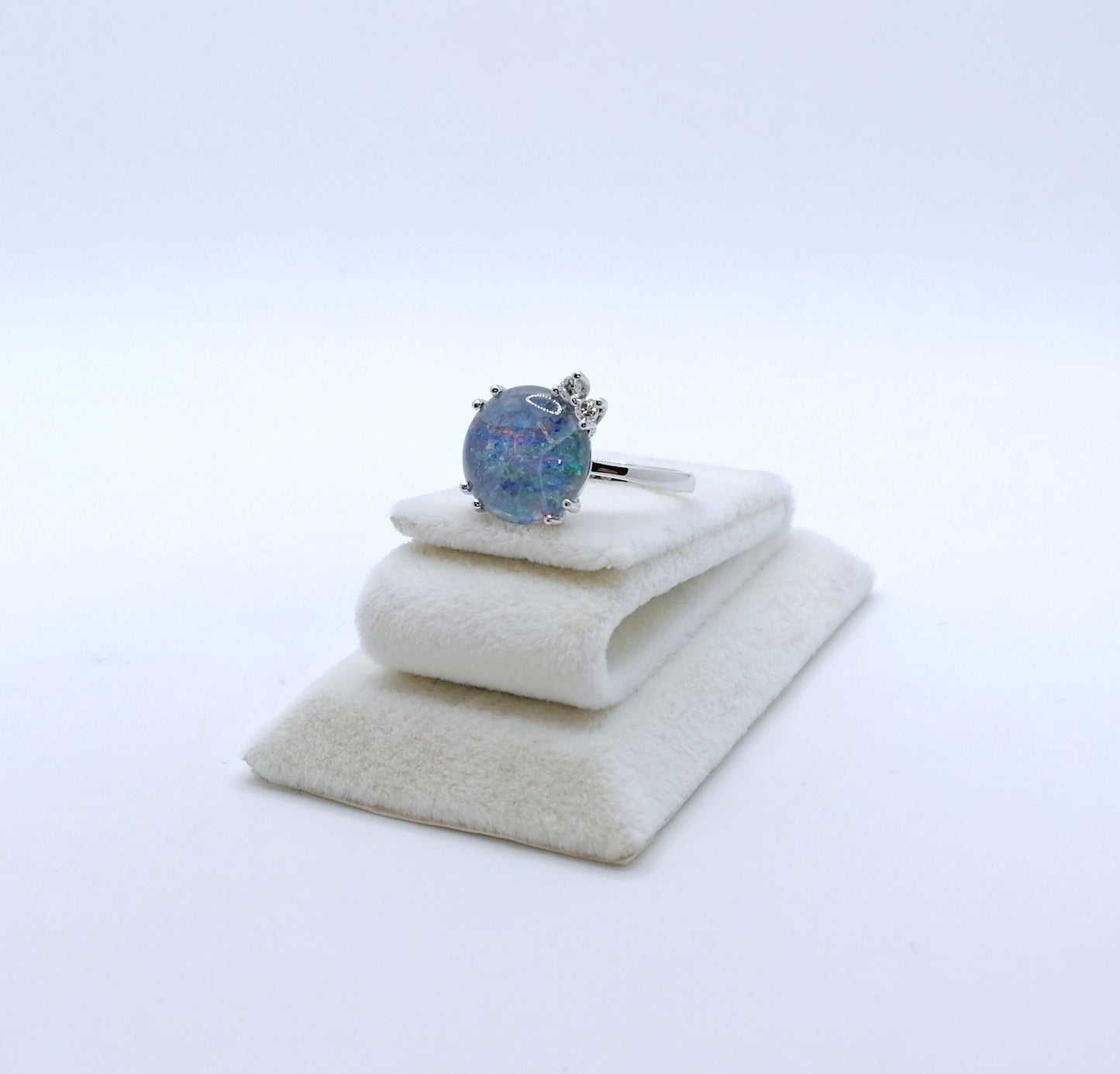 Ring Weißgold 585er mit Opal Triplette und Brillanten Gr. 55