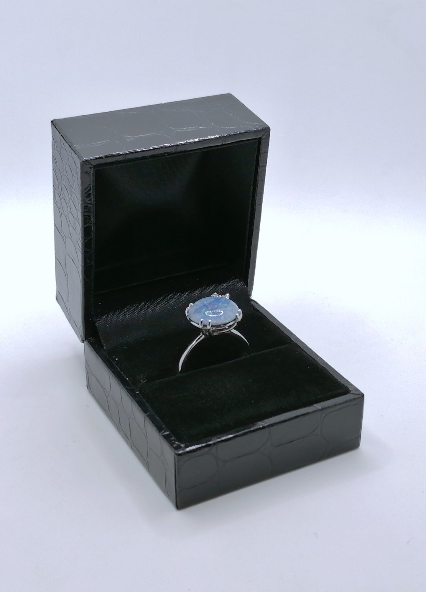 Ring Weißgold 585er mit Opal Triplette und Brillanten Gr. 55