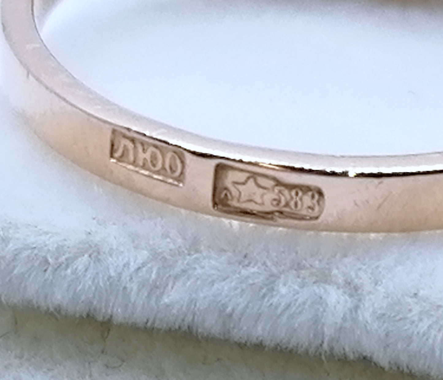 Ring UdSSR Sowjet Rotgold 583er Damenring mit Granatstein und Brillanten Gr. 57