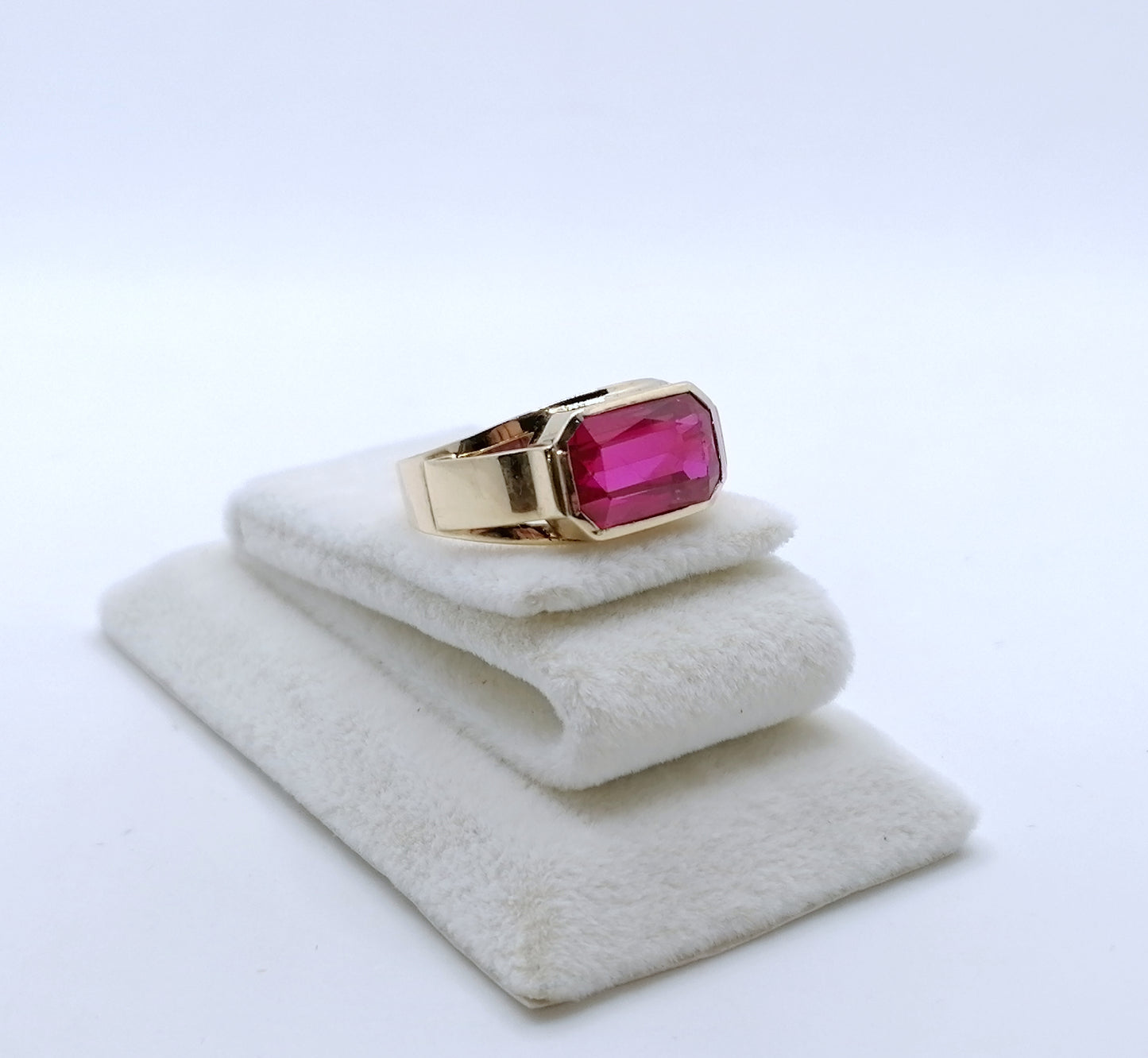 Ring Gold 585er Siegelring mit Rubin Gr. 57