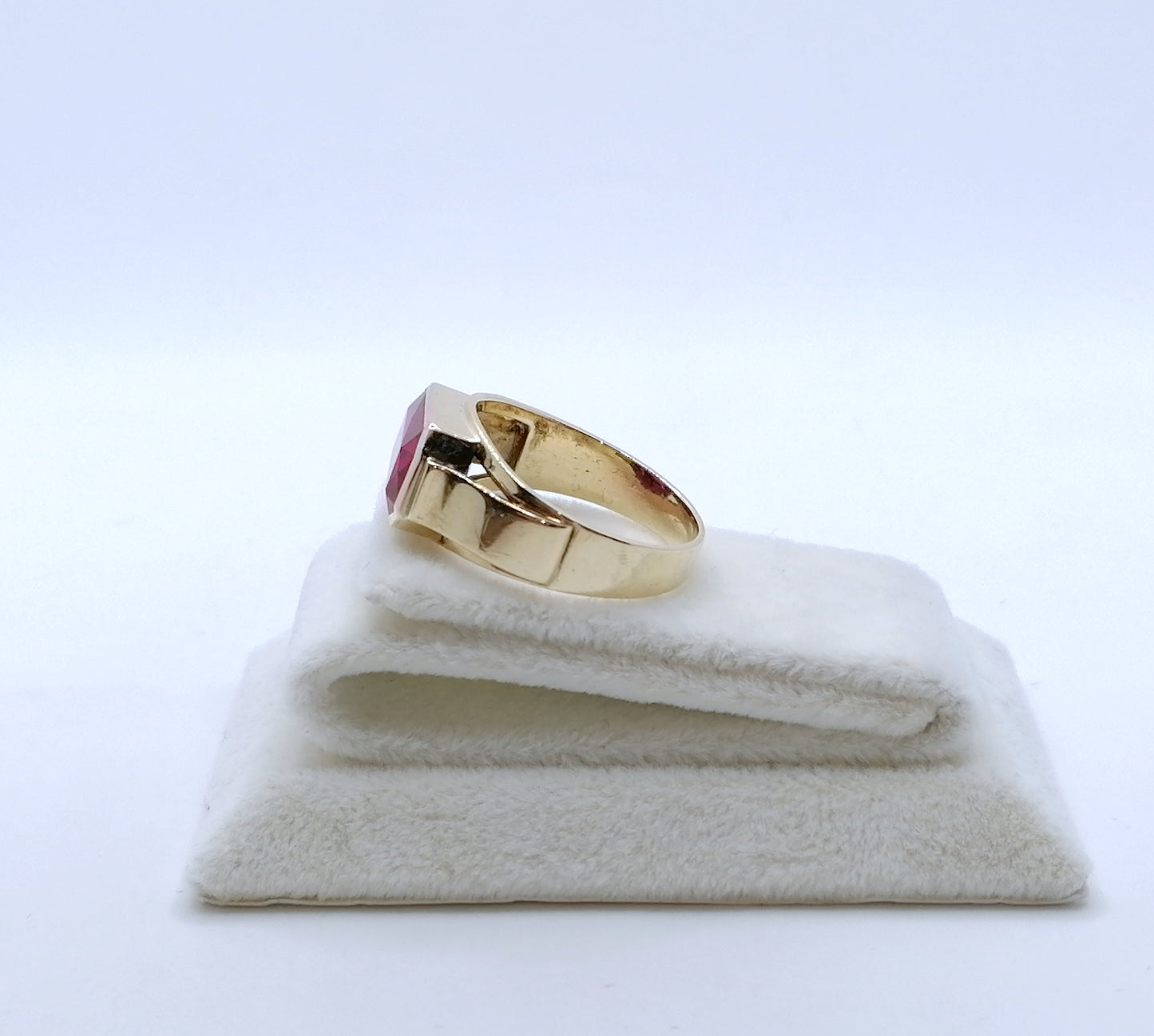 Ring Gold 585er Siegelring mit Rubin Gr. 57