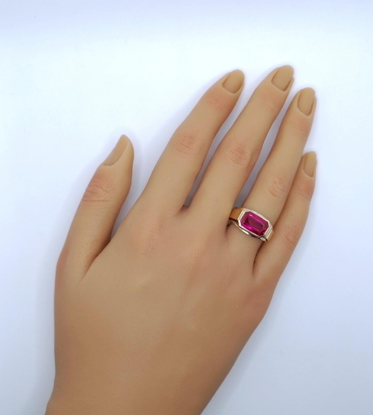 Ring Gold 585er Siegelring mit Rubin Gr. 57