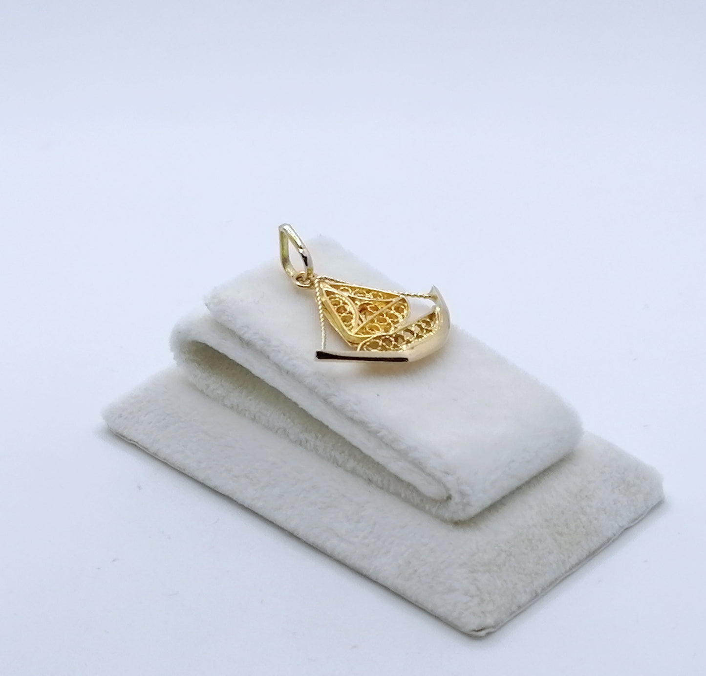 Gold 750er Segelboot Halsketten Anhänger