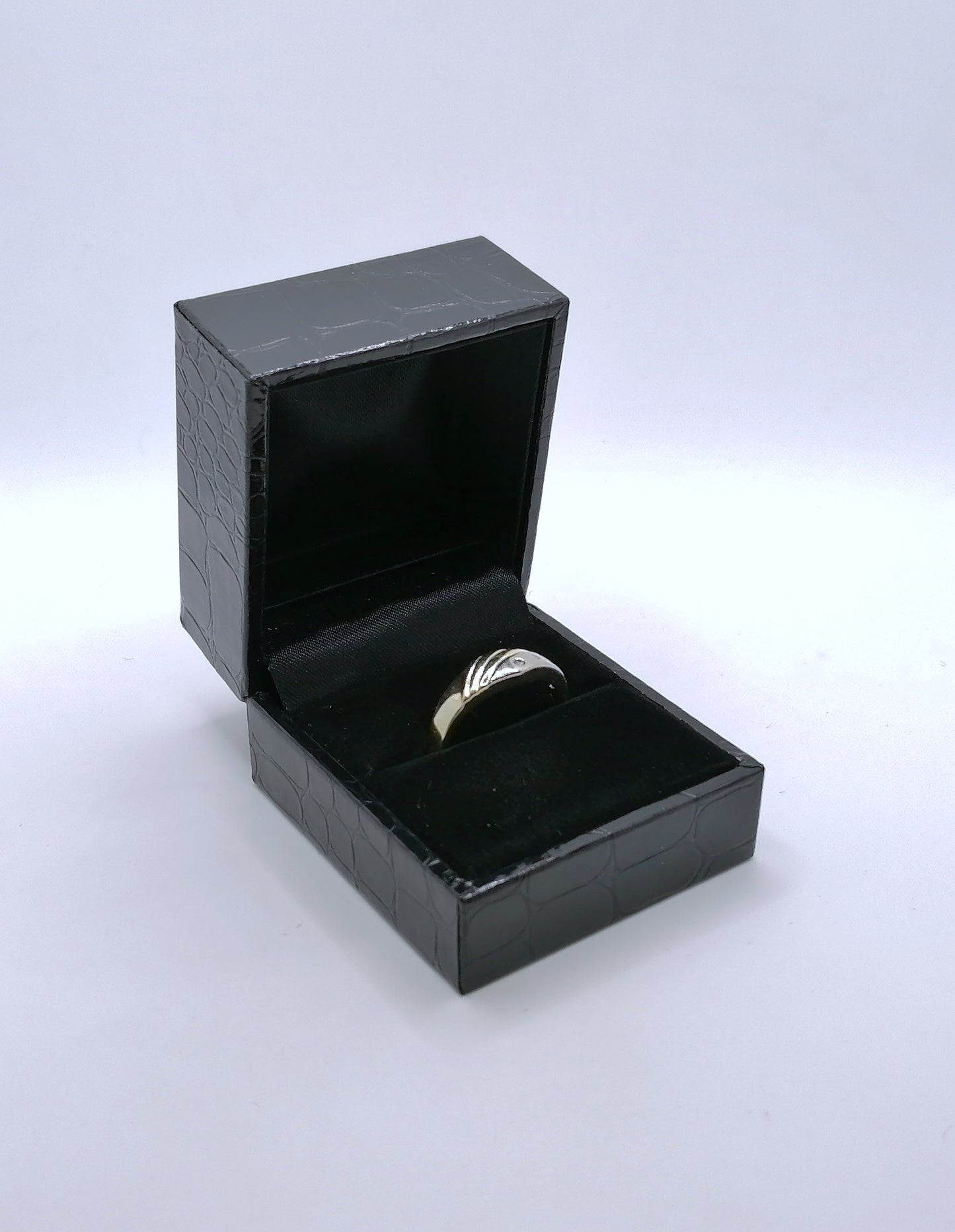 Ring Gold 585er Bicolor mit Diamantsplitter Gr. 60
