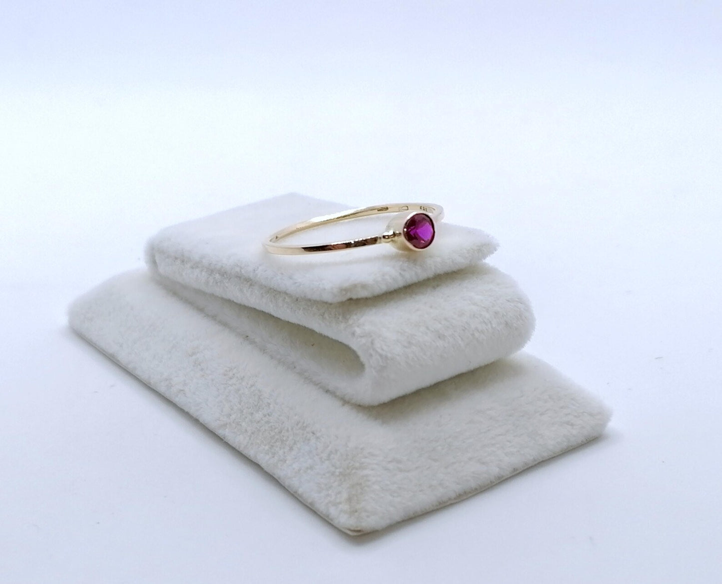 Ring Gold 585er mit Rubin Gr. 60