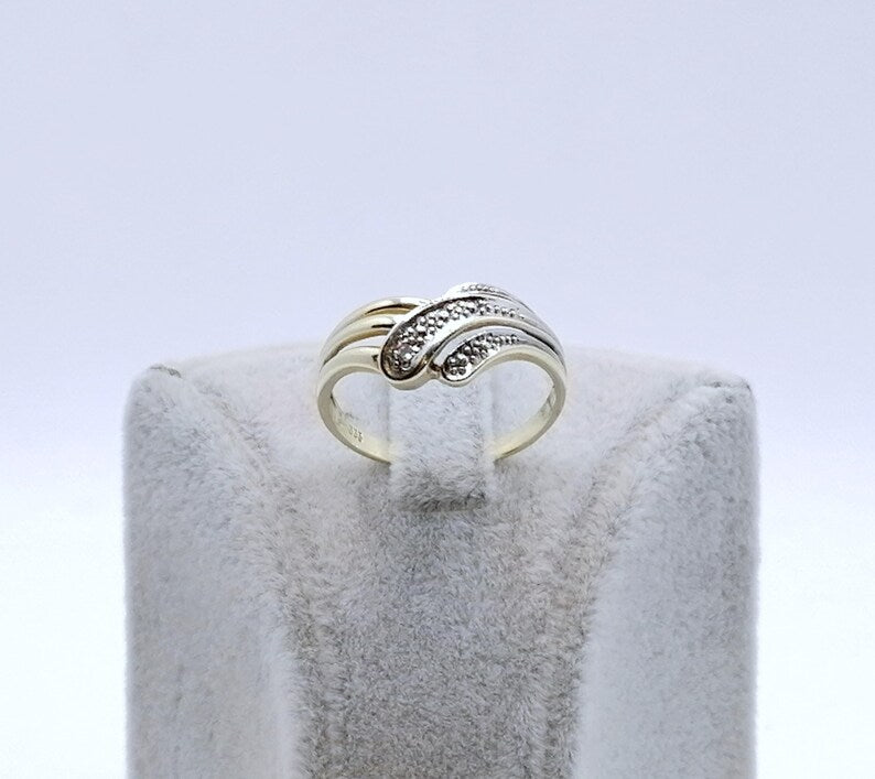 Ring Gold 333er mit Diamantsplitter Gr. 57