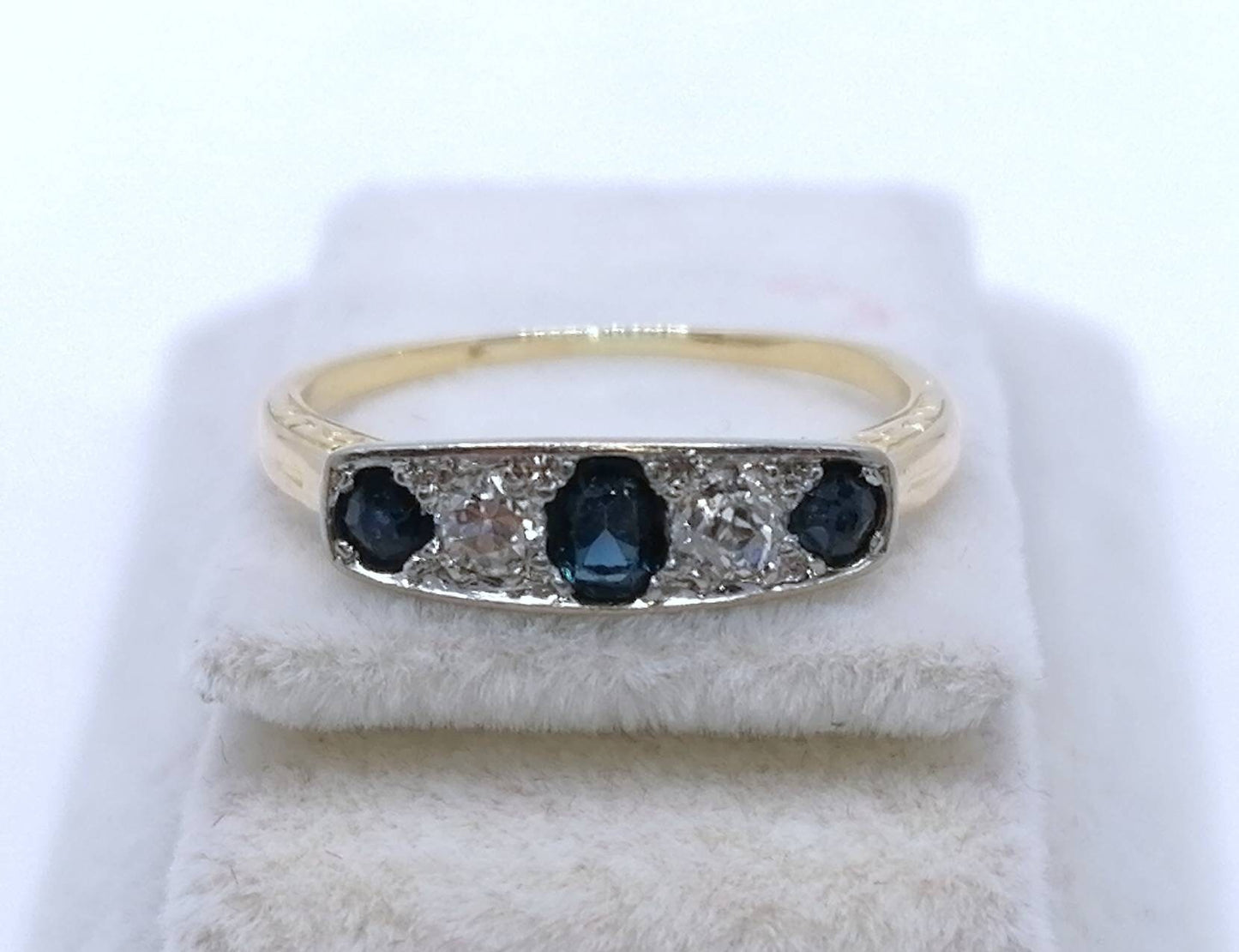 Ring Gold 750er mit Saphir und Brillanten