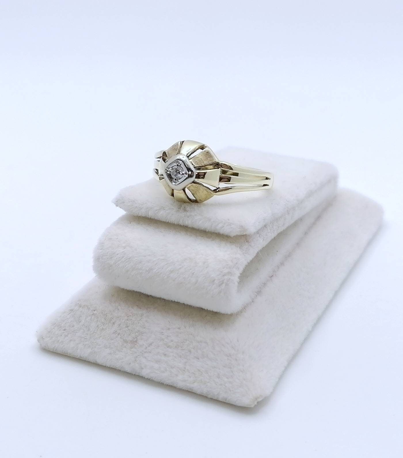 Vintage Ring Gold 585er mit Diamantsplitter