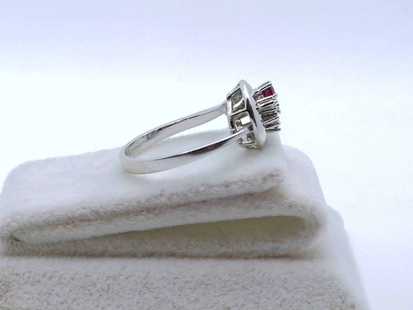 Ring Gold 585er mit Rubin und Brillanten