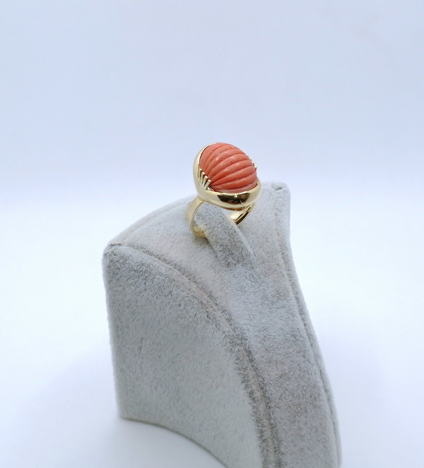 Ring Gold 750 mit Koralle Gr. 52