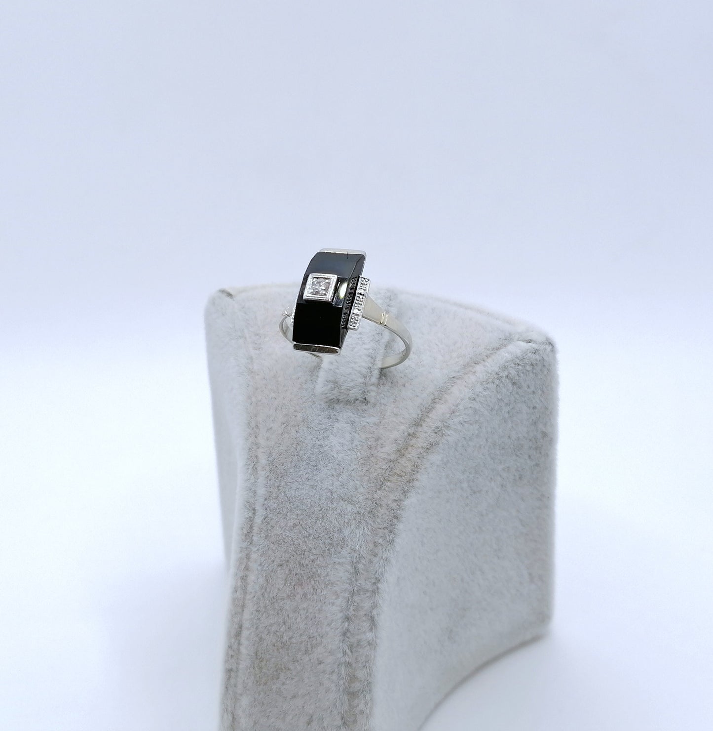 Ring Art Deco 1920 Weißgold 750er mit Onyx und Brillant Gr. 55