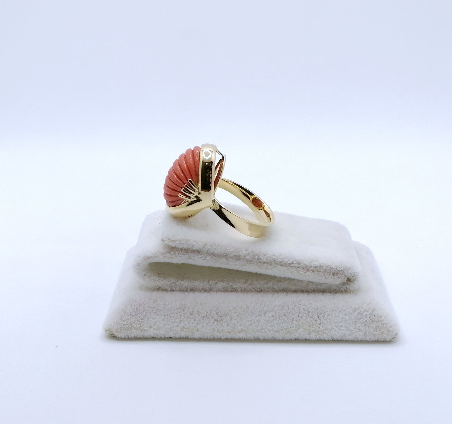 Ring Gold 750 mit Koralle Gr. 52