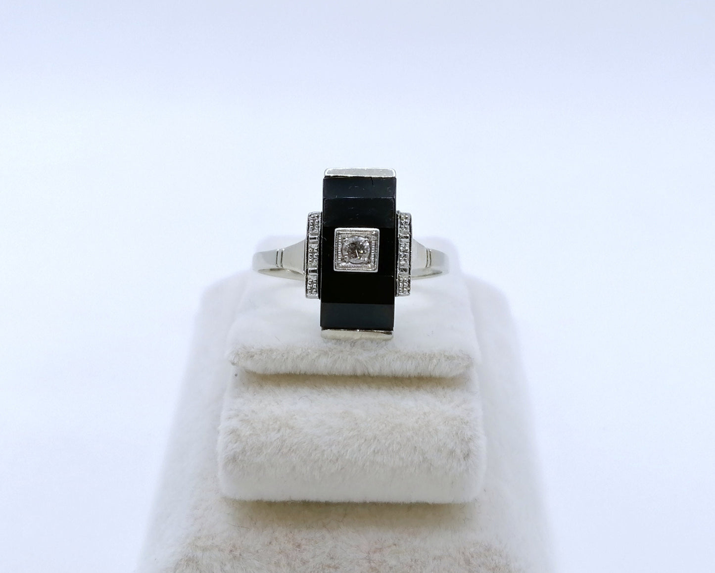 Ring Art Deco 1920 Weißgold 750er mit Onyx und Brillant Gr. 55