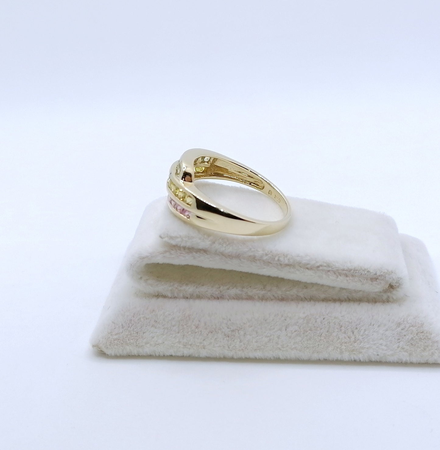 Ring Gold 585er mit farbigen Saphir Edelsteinen Gr. 60