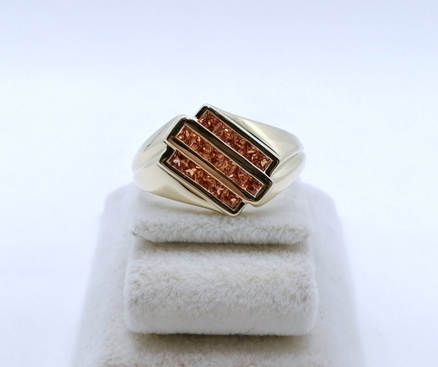Ring Gold 375er mit Champagner Saphiren