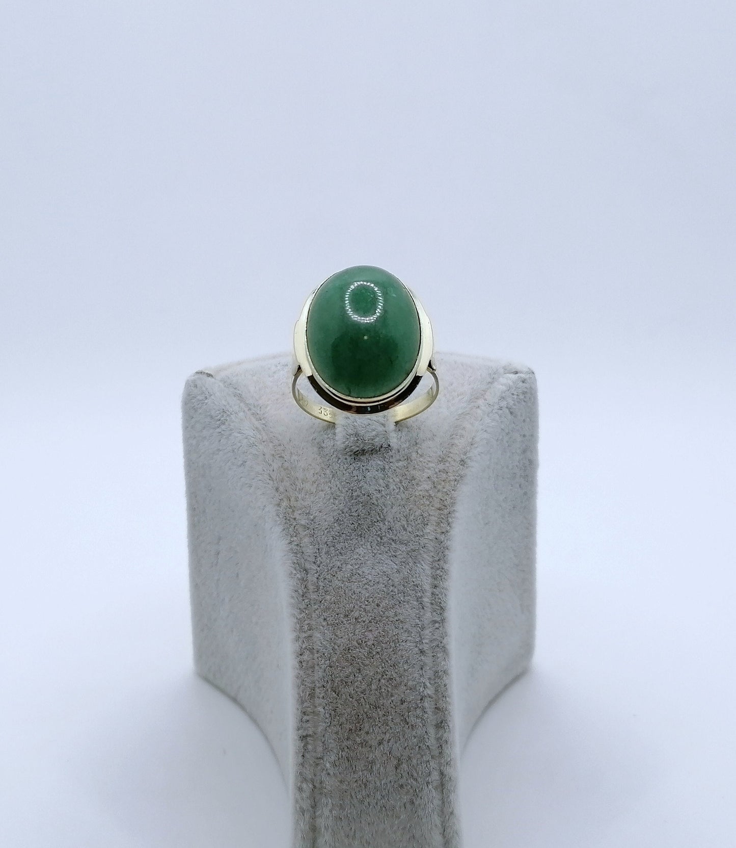 Ring Gold 333er mit Jade