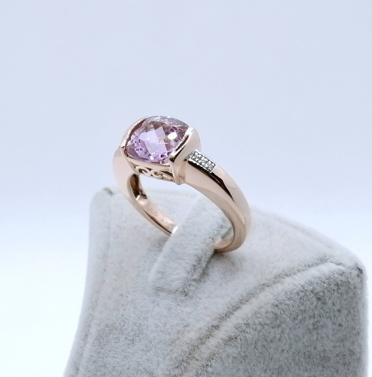 Ring Gold 375er mit Kunzit und Zirkonen Gr. 60