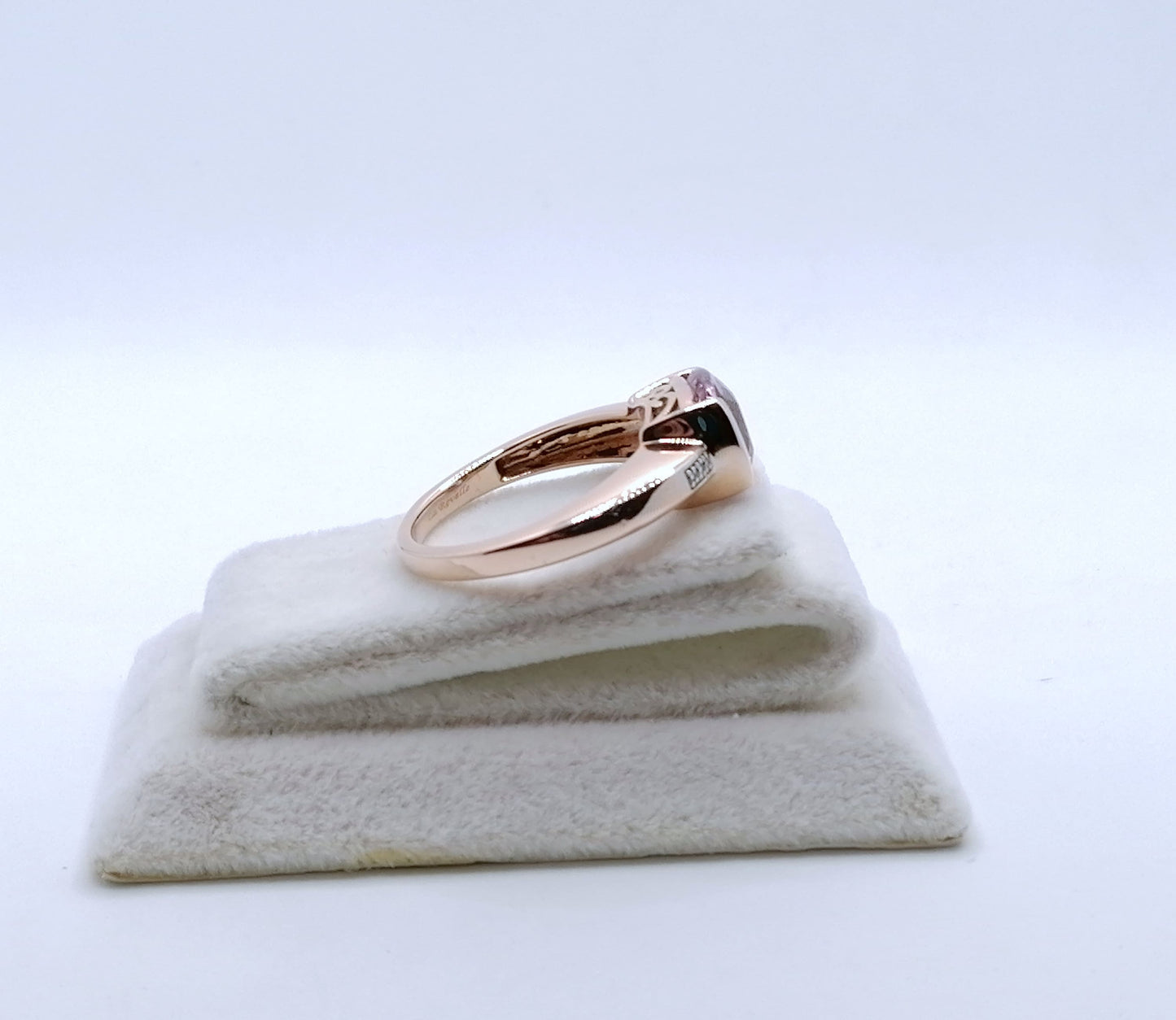 Ring Gold 375er mit Kunzit und Zirkonen Gr. 60