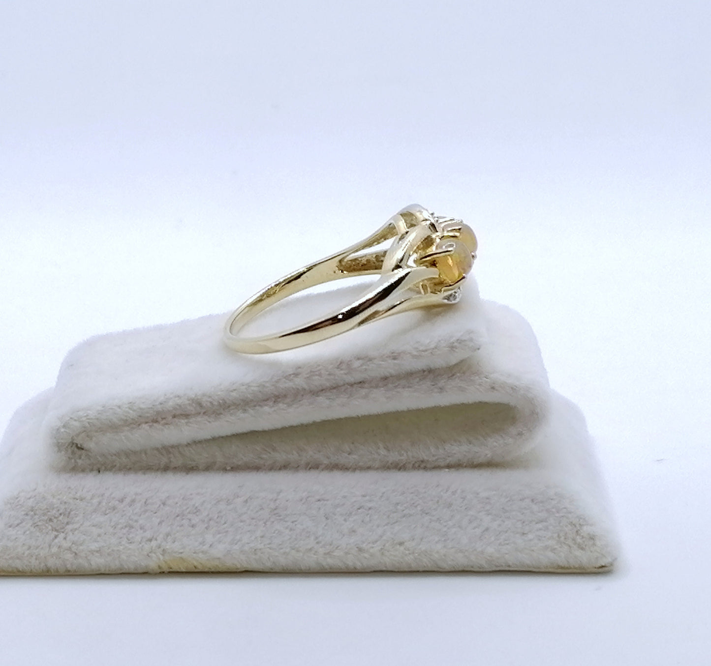 Ring Gold 375er mit Afrikanischen Opalen Gr. 60