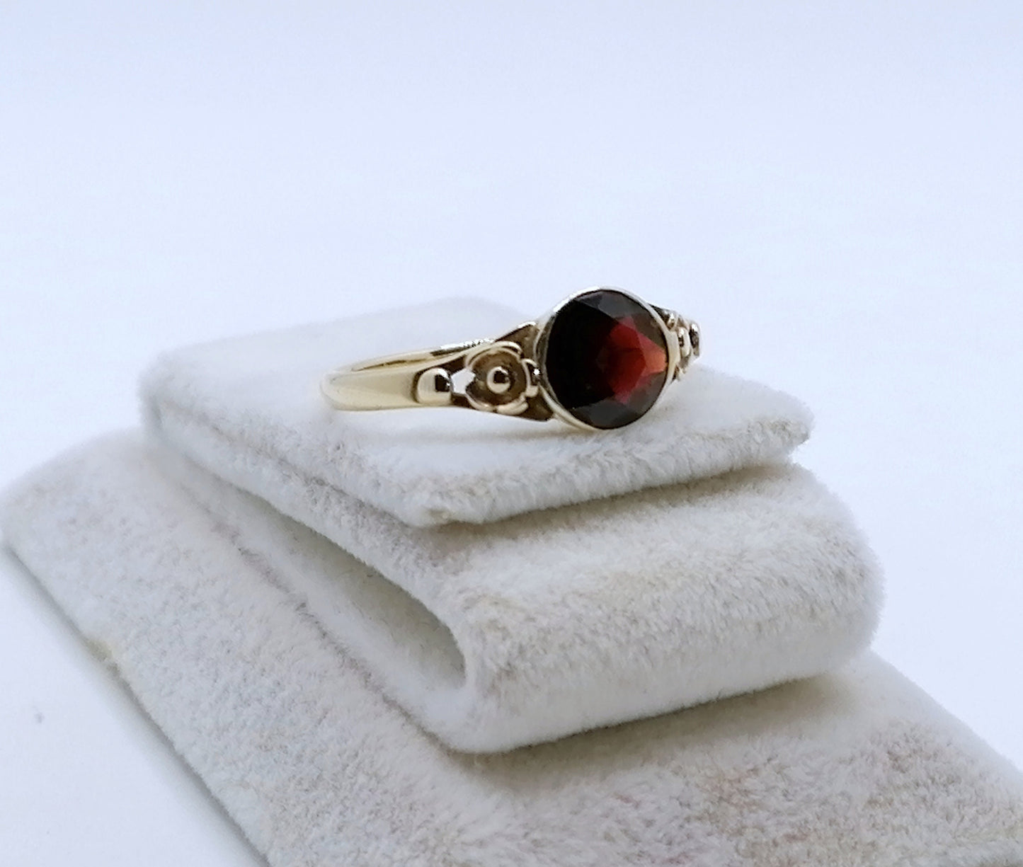 Ring Gold 585er mit Granatstein Gr. 58