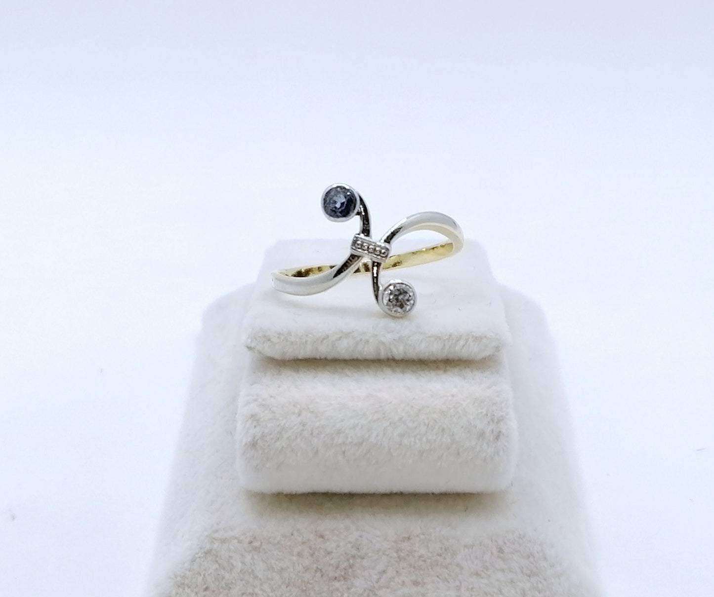 Ring Gold 585er Artdeco mit Brillant und Saphir Gr. 50