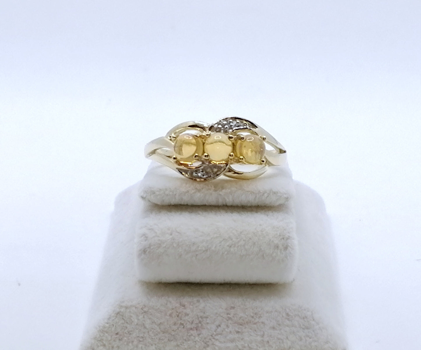 Ring Gold 375er mit Afrikanischen Opalen Gr. 60