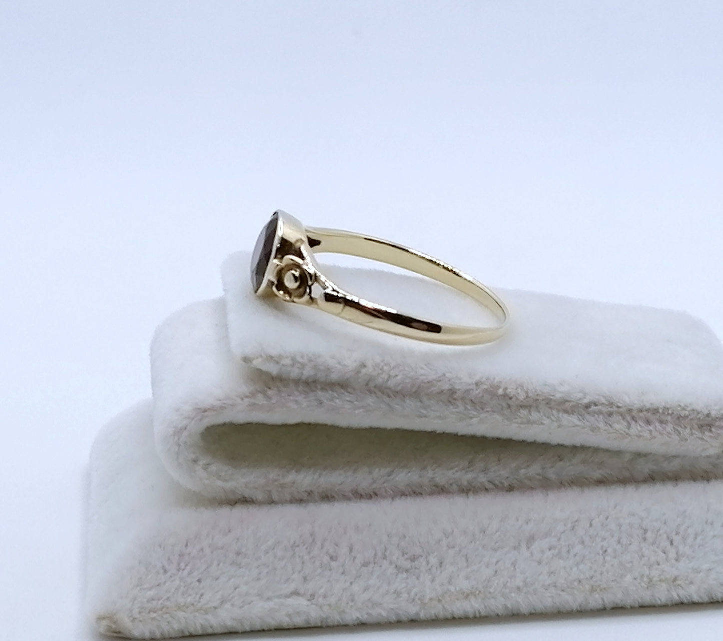 Ring Gold 585er mit Granatstein Gr. 58