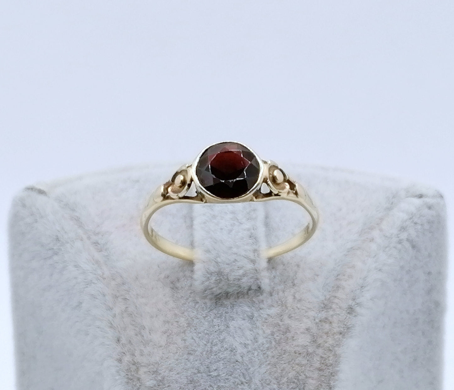 Ring Gold 585er mit Granatstein Gr. 58