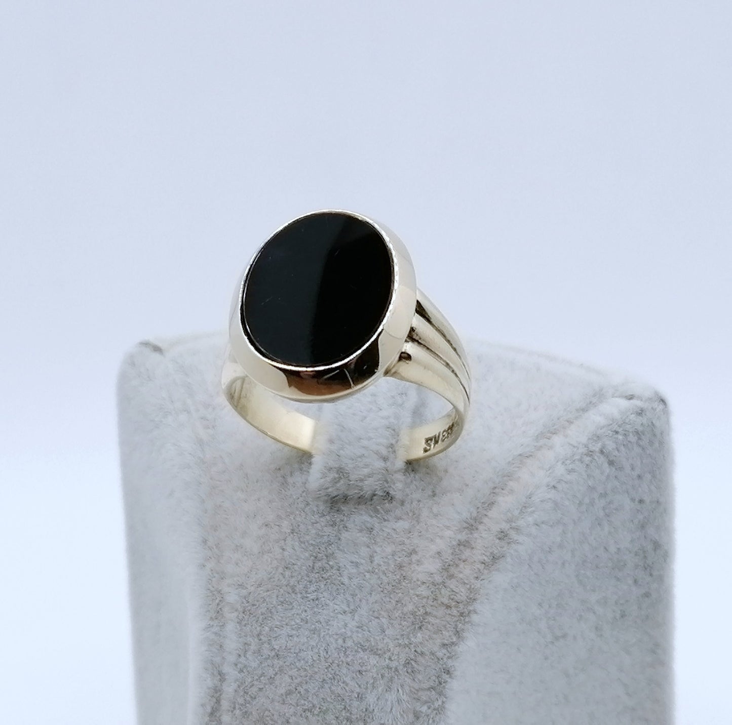 Ring Gold 333er mit Onyx Platte
