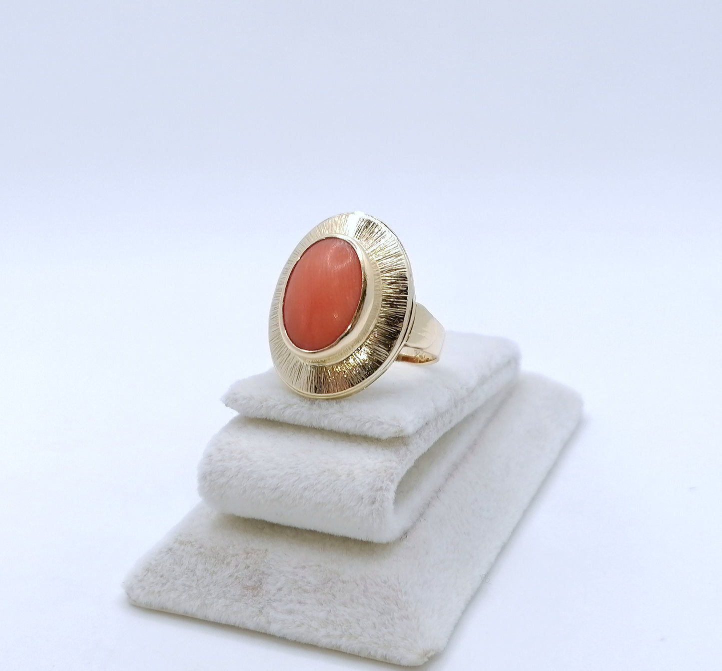 Ring Gold 585er mit Koralle Gr. 56