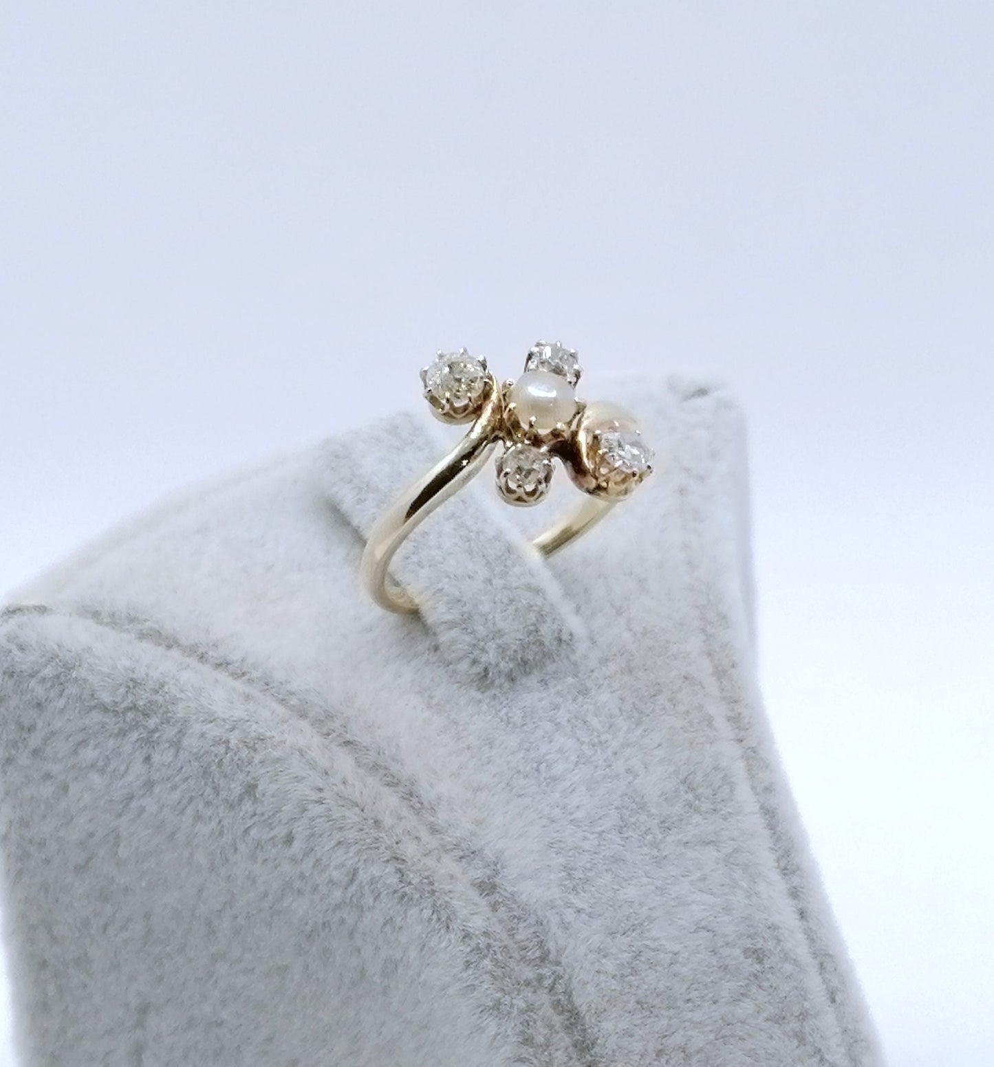 Ring Antik Gold 585er mit Barockperle und Brillanten Altschliff Gr. 51