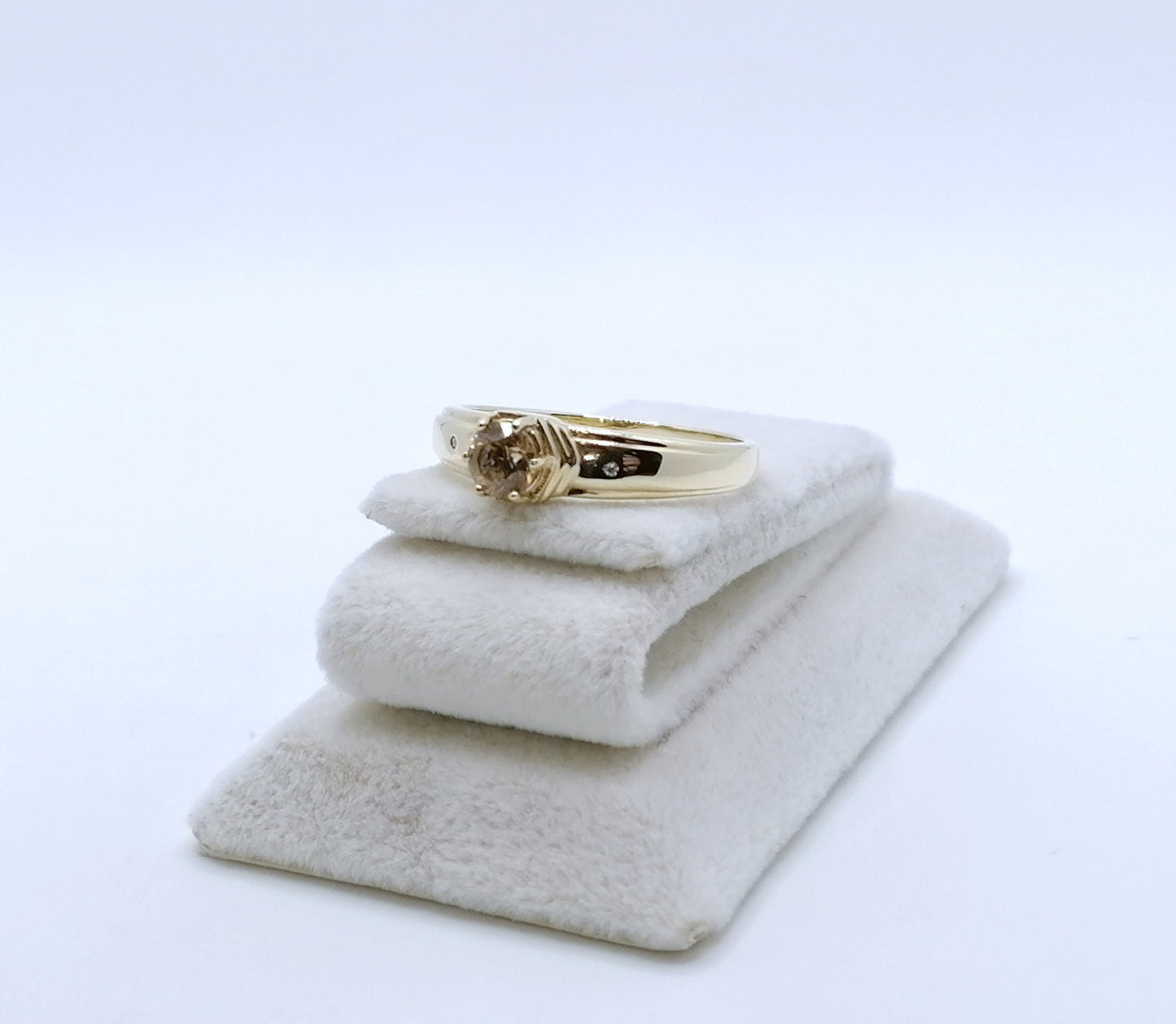 Ring Gold 375er mit braunem Zirkon und Diamantsplitter Gr. 63