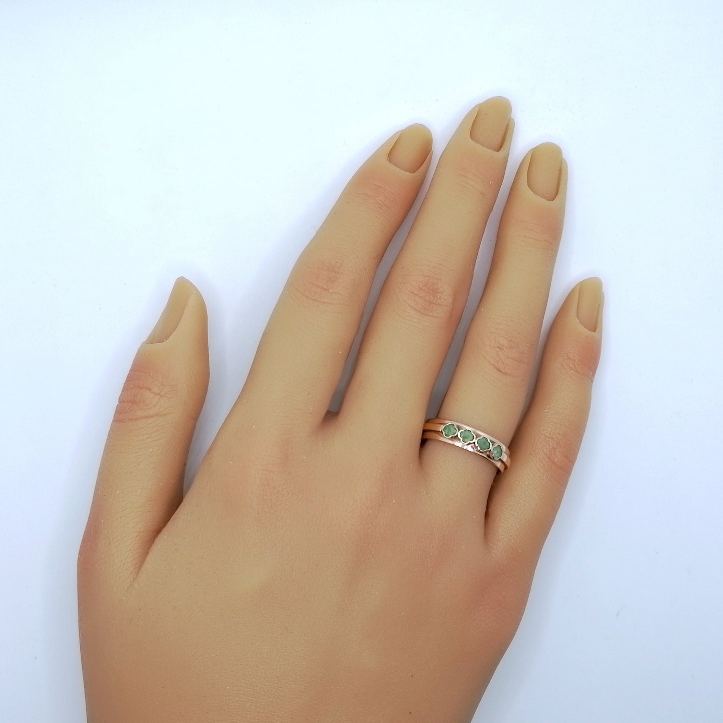 Ring Rotgold 585er mit grünen Türkis Steinchen Gr. 57