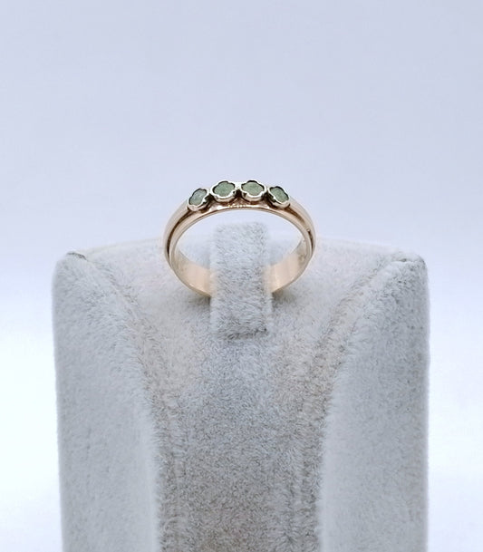 Ring Rotgold 585er mit grünen Türkis Steinchen Gr. 57