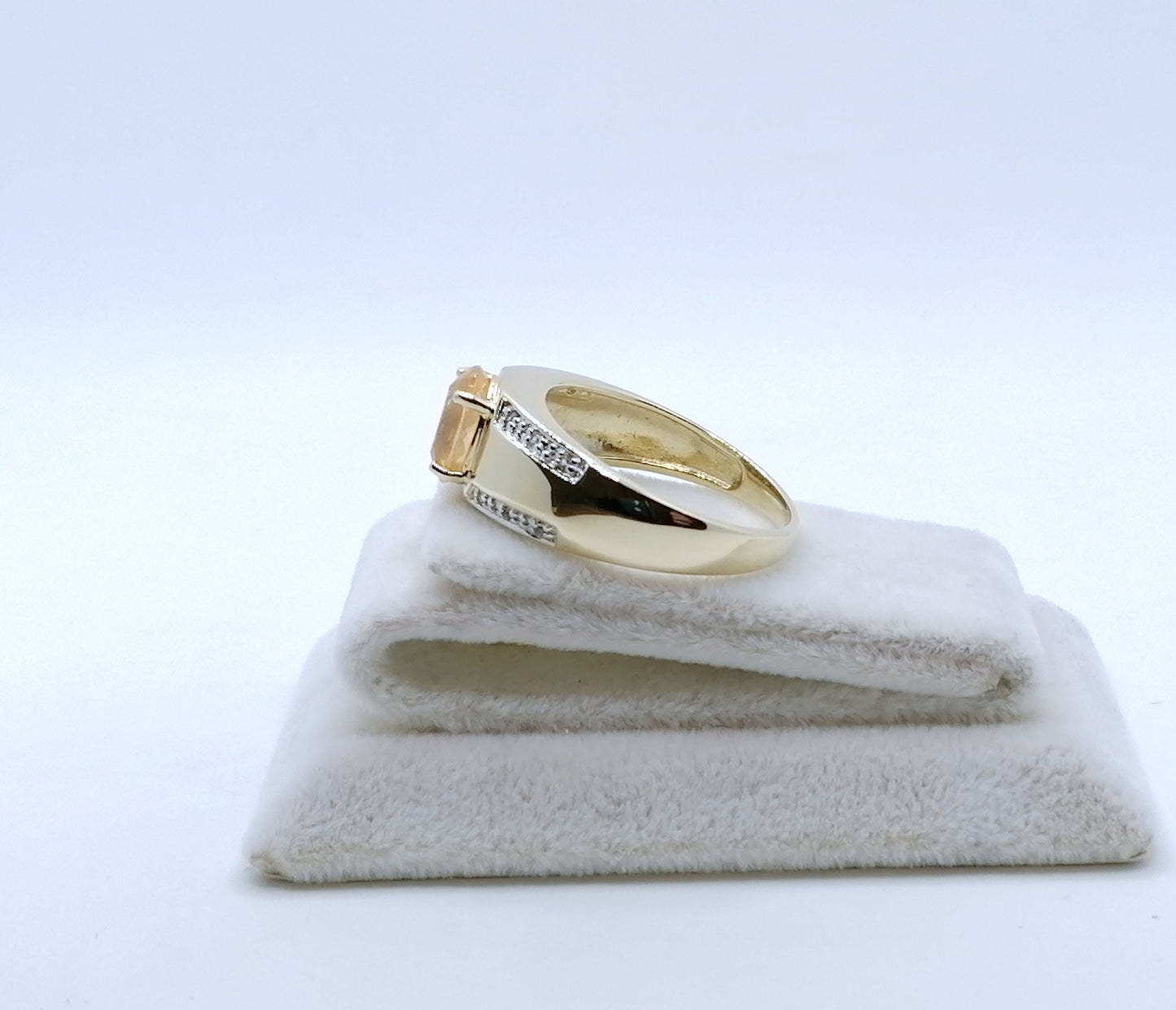Ring Gold 375er mit Quarz Stein und Zirkonen Damenring Gr. 63