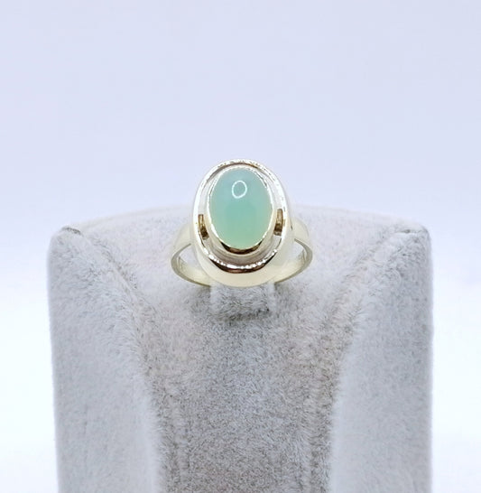 Ring Gold 585er mit Jade Cabochon Gr. 53