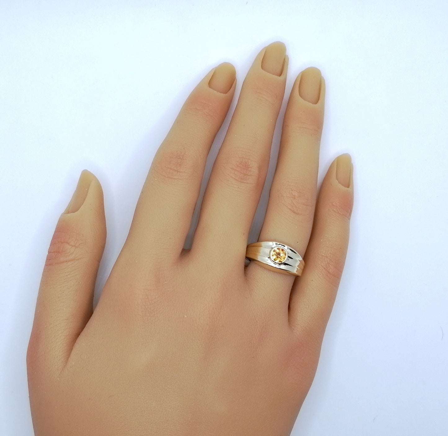 Ring Gold 333er mit Saphir Edelstein Gr. 60