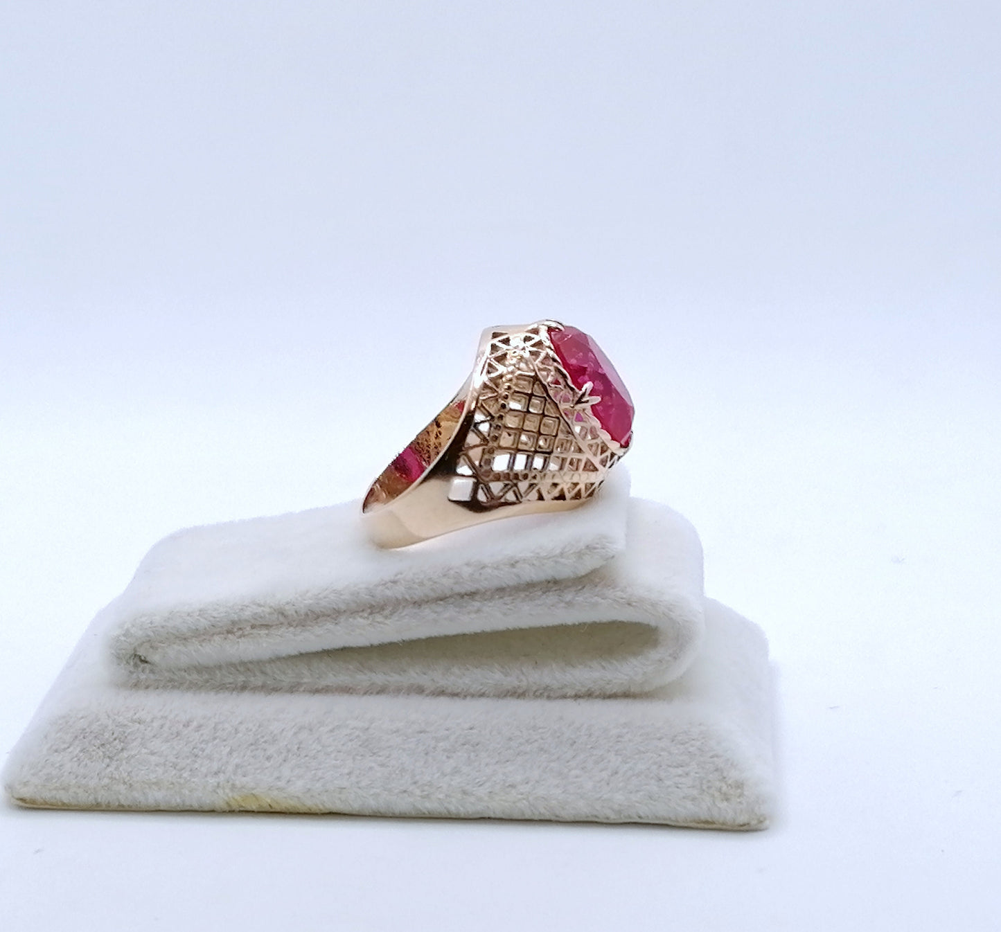 Ring Rotgold 583er Sowjet UdSSR Goldring mit Rubin Gr. 55