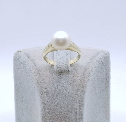 Ring Gold 585er mit Perle und Diamantsplitter Gr. 57