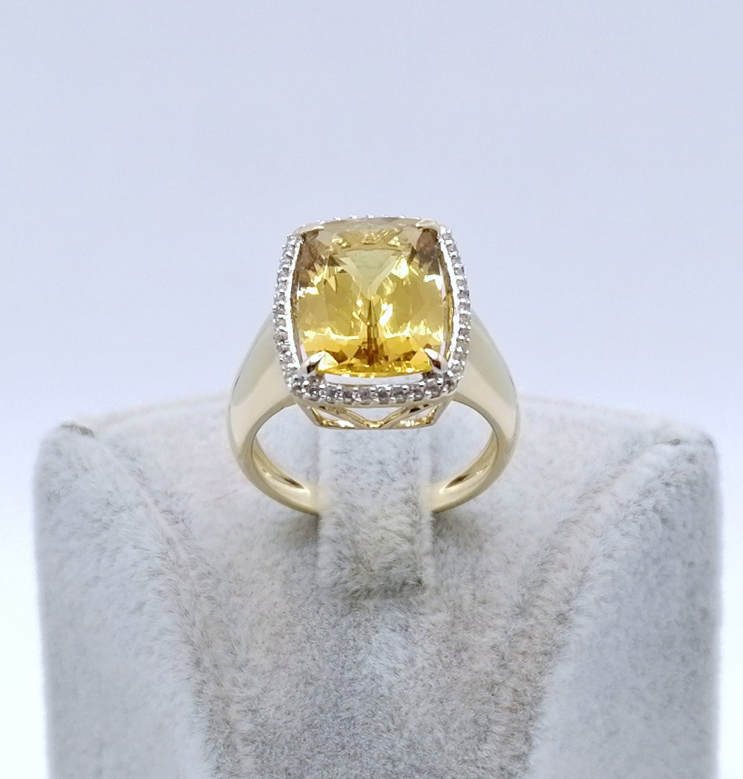 Ring Gold 585er mit Beryll und Zirkonen Gr. 57