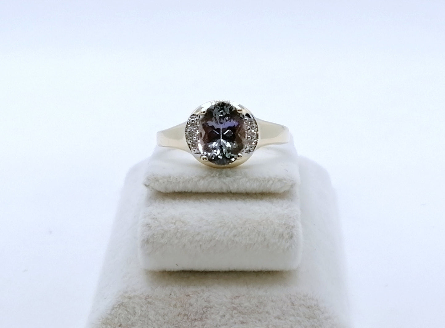 Ring Gold 375er mit Tansanit Edelstein und Diamanten Gr. 57