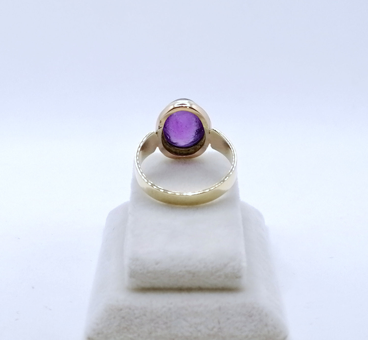 Ring Gold 585er mit Amethyst Cabochon Gr. 60