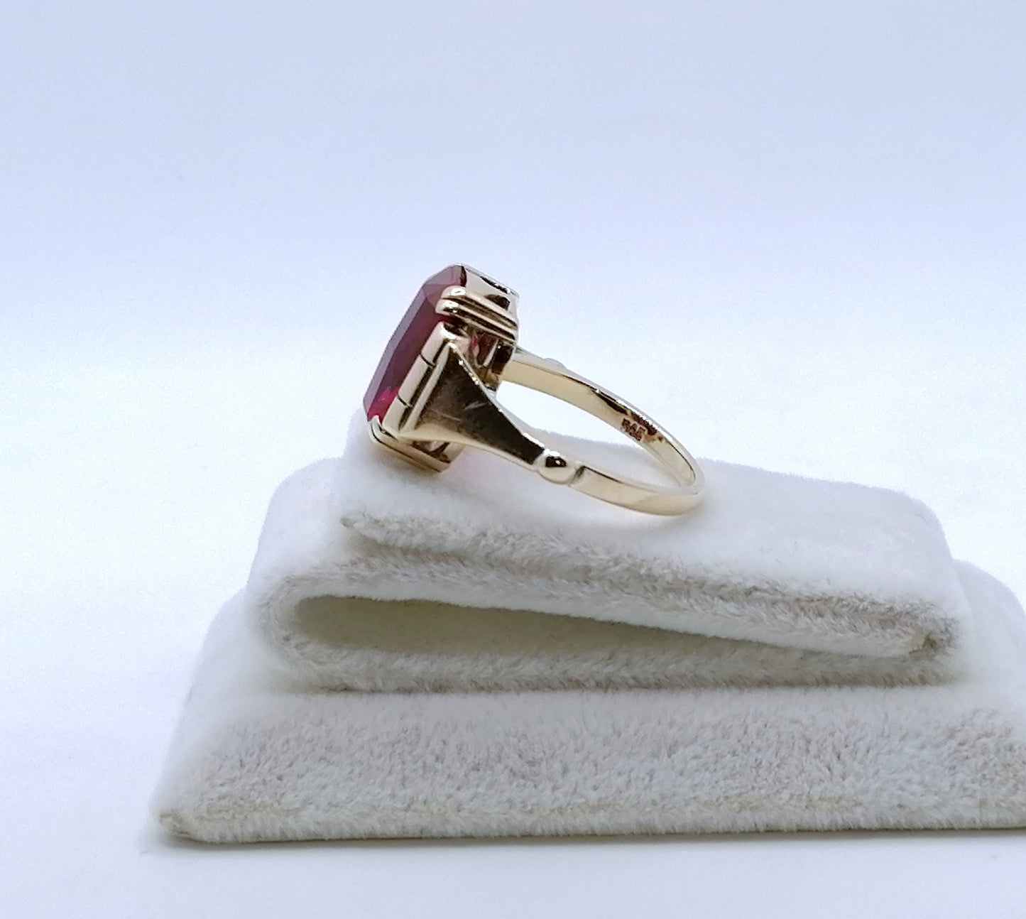 Ring Gold 585er mit Rubin Edelstein Gr. 55