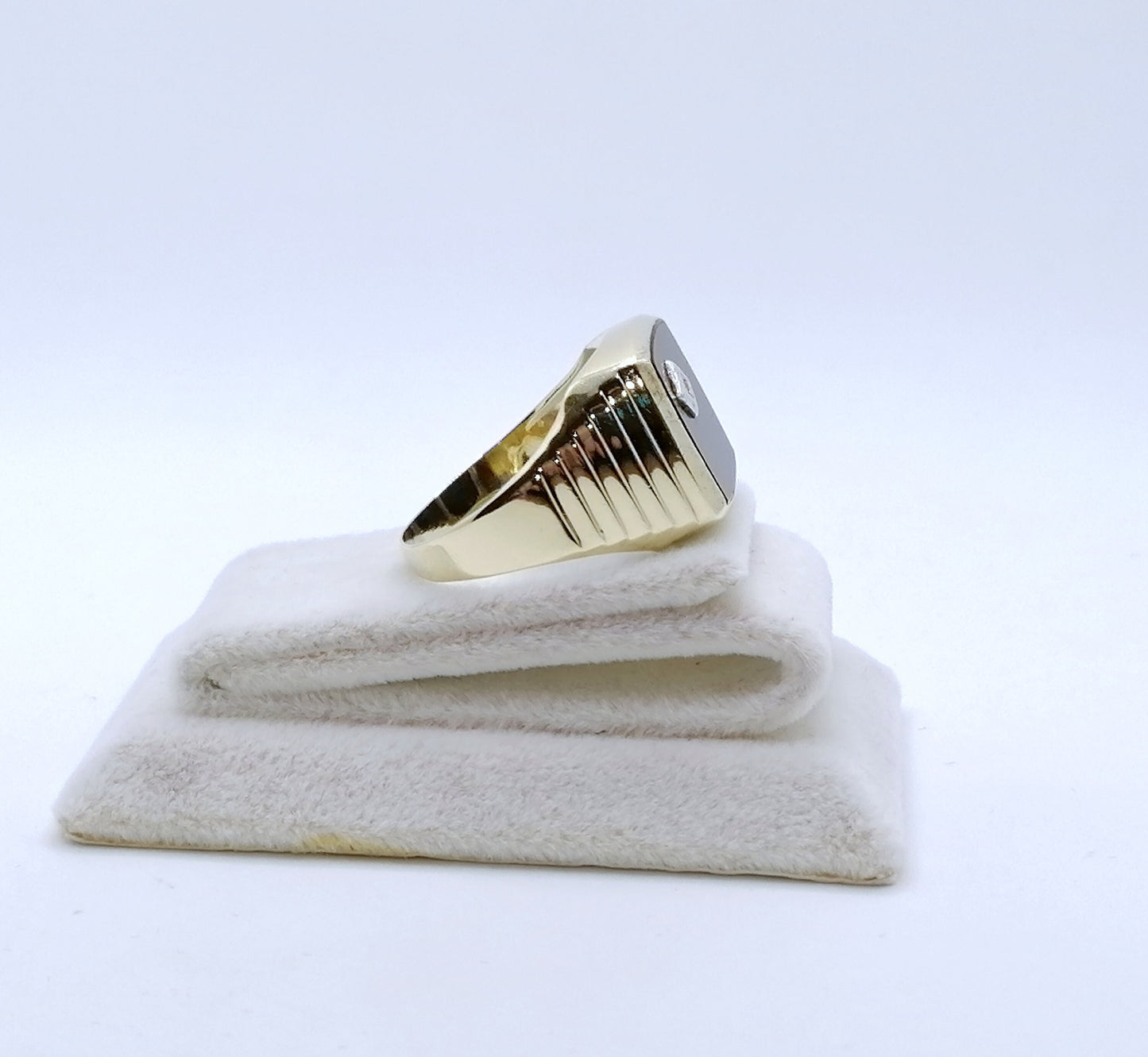 Ring Gold mit Onyx Stein und Diamantsplitter Gr. 66